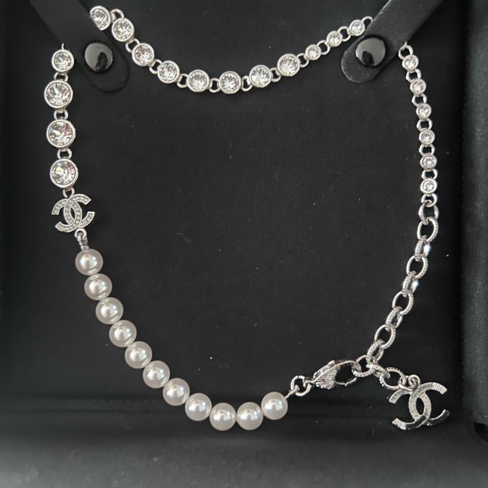 Chanel Pearl and white crystals necklace